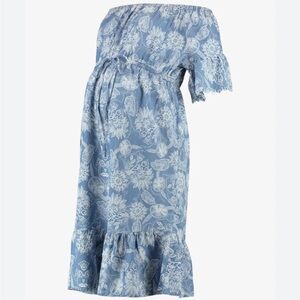 GAP maternity dress. Like new. Soft chambray